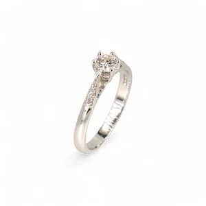 Platinum Timeless design  diamond ring