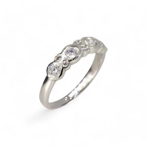 18ct white gold luxury design