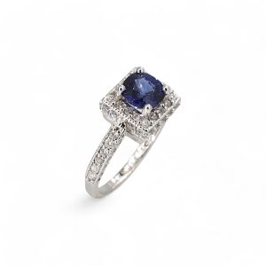 18ct white gold sapphire and diamond ring