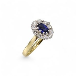 18ct yellow gold sapphire and diamond cluster