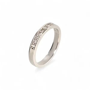 18ct white gold grain set channel design