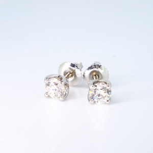 18ct white gold 0.50ct diamond studs