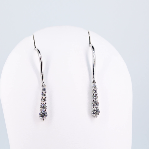 18ct white gold 0.50ct drop earrings